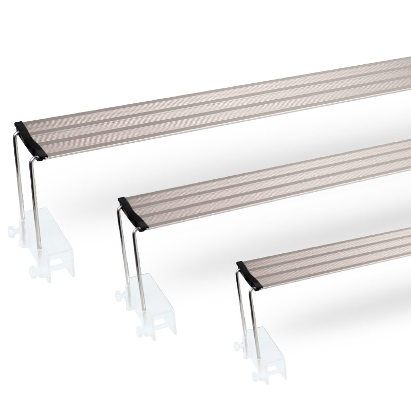 Retractable professional grass LED lights